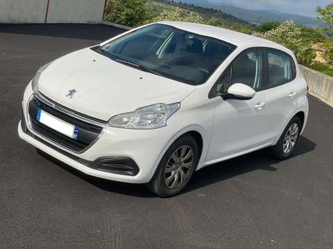 Peugeot 208 société